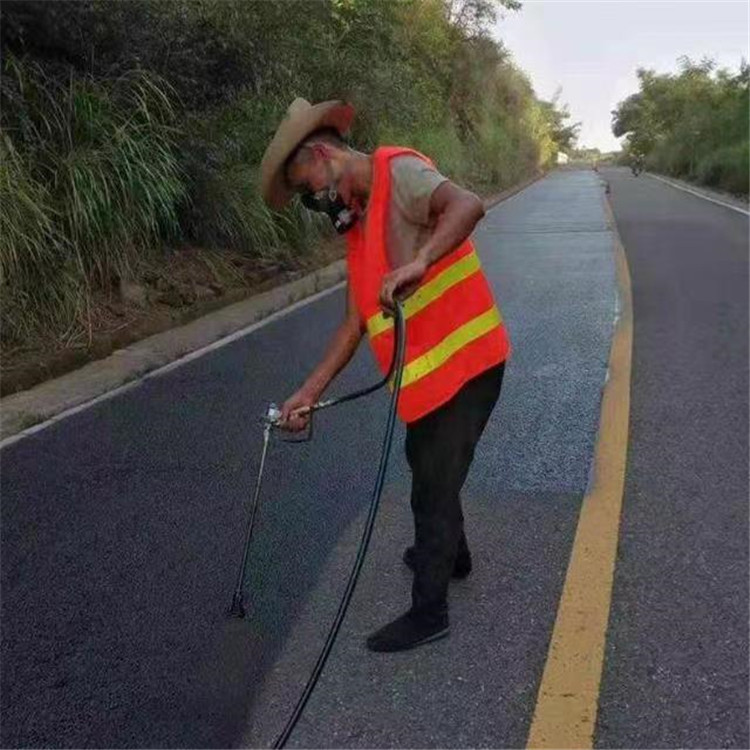 石嘴山 彩色防滑路面的底涂是保障路面附着力